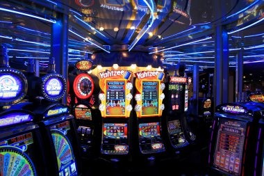 6z bet অফিস এবং টিম সদস্যরা